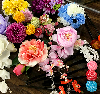 flowers and hairpins